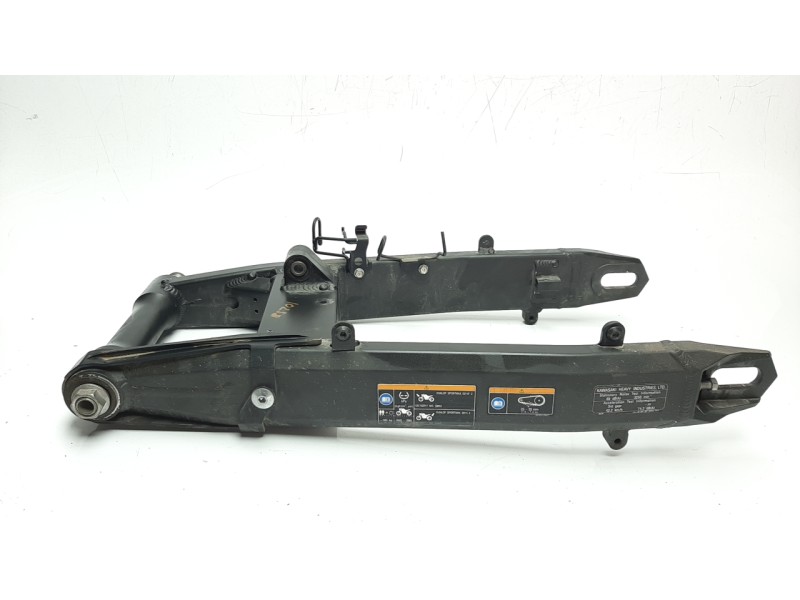 Recambio de puente trasero para kawasaki z 900 z 900 performance referencia OEM IAM 33001066618R  