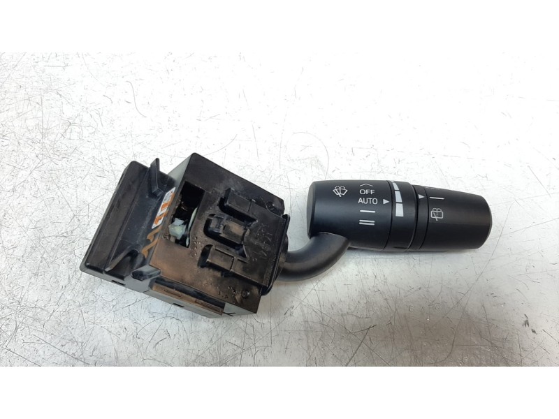 Recambio de mando limpia para mazda cx-5 2.2 turbodiesel cat referencia OEM IAM KS0366128  