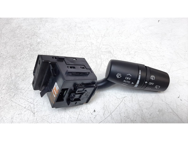 Recambio de mando limpia para mazda cx-5 2.2 turbodiesel cat referencia OEM IAM KS0366128  