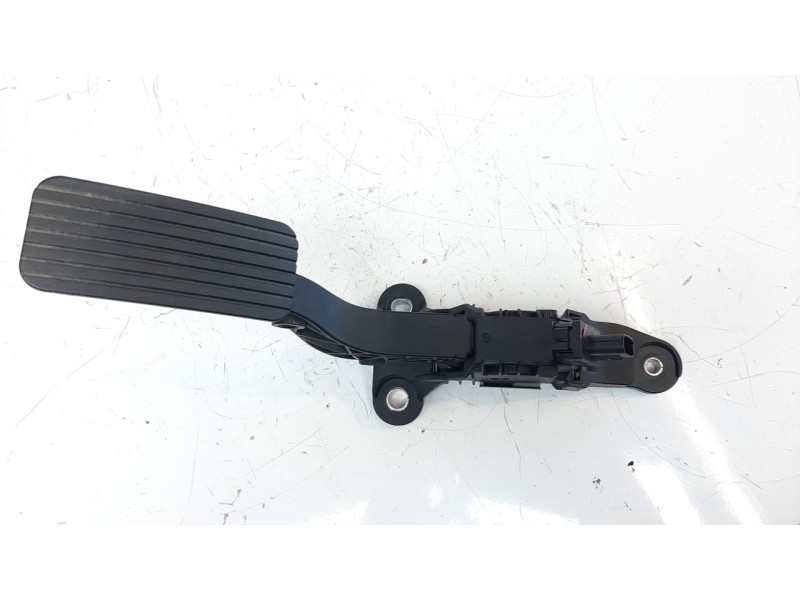 Recambio de potenciometro pedal para hyundai kona 1.0 tgdi cat referencia OEM IAM 32700J9000  