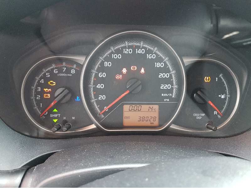 toyota yaris del año 2016