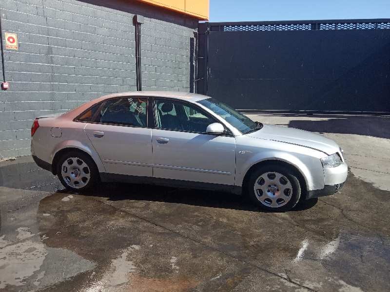 audi a4 berlina (8e) del año 2001