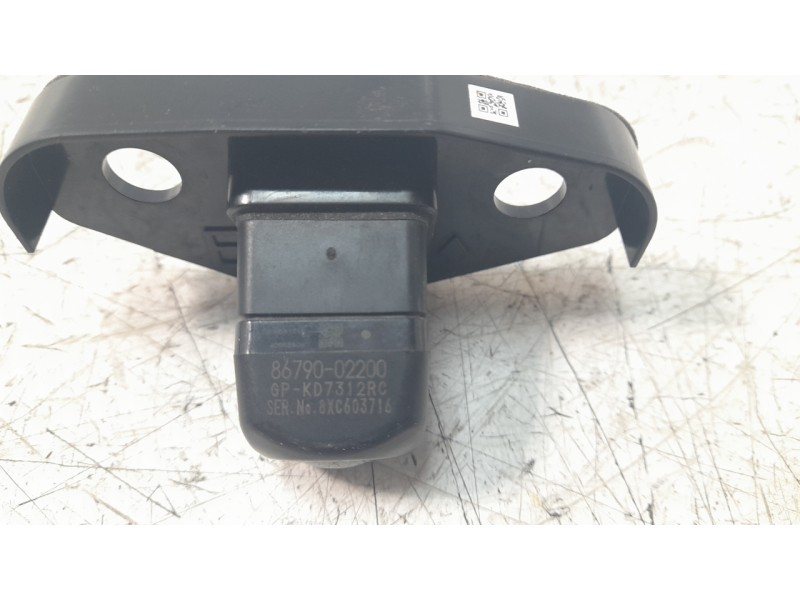 Recambio de camara vision trasera para toyota corolla (e21) hybrid style referencia OEM IAM 8679002200  