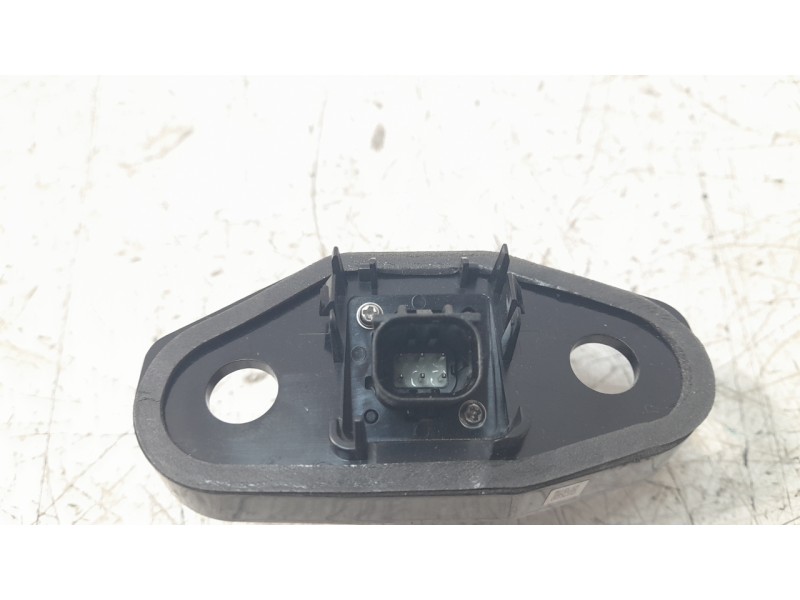 Recambio de camara vision trasera para toyota corolla (e21) hybrid style referencia OEM IAM 8679002200  
