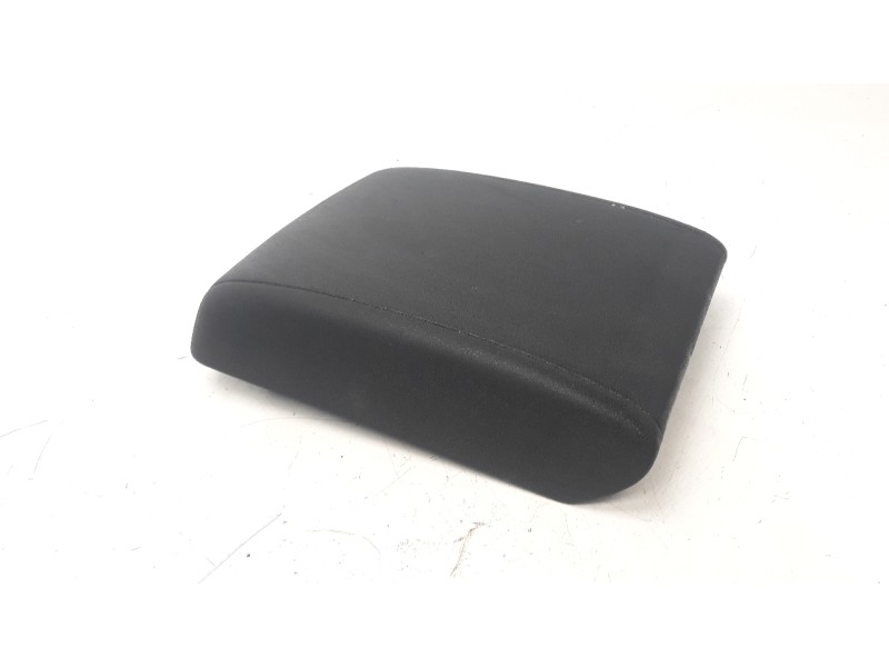 Recambio de apoyabrazos central para land rover evoque 2.2 td4 cat referencia OEM IAM DJ3M045C74AA  