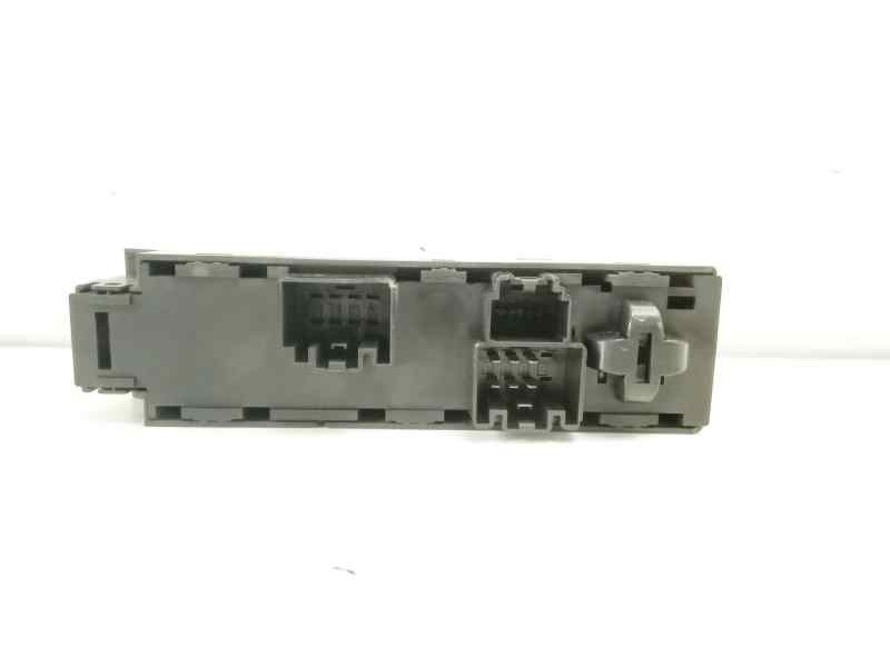 Recambio de mando elevalunas delantero izquierdo para ford transit connect kasten referencia OEM IAM 3S010094583  