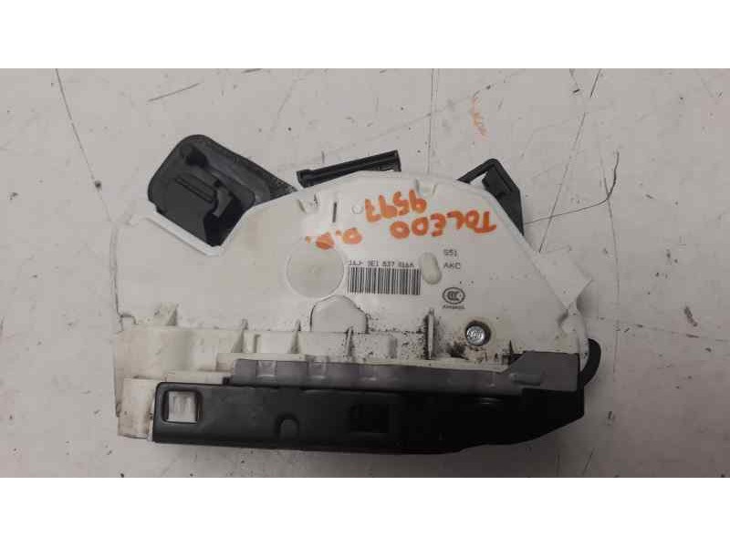 Recambio de cerradura puerta delantera derecha para seat toledo (kg3) reference referencia OEM IAM 5E1837016A  