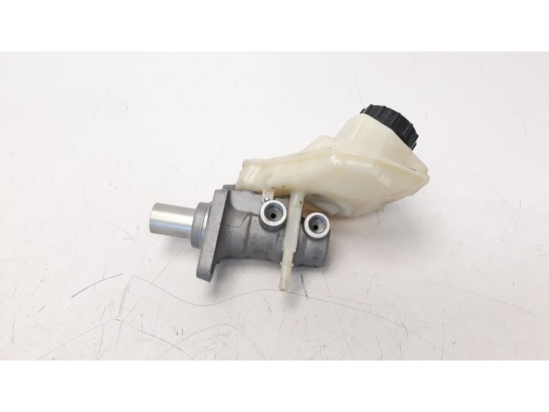 Recambio de bomba freno para land rover evoque 2.2 td4 cat referencia OEM IAM 3350885561  