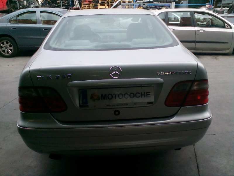 mercedes-benz clase clk (w208) coupe del año 2000