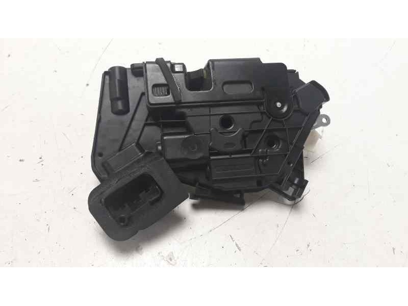 Recambio de cerradura puerta delantera derecha para seat toledo (kg3) reference referencia OEM IAM 5E1837016A  