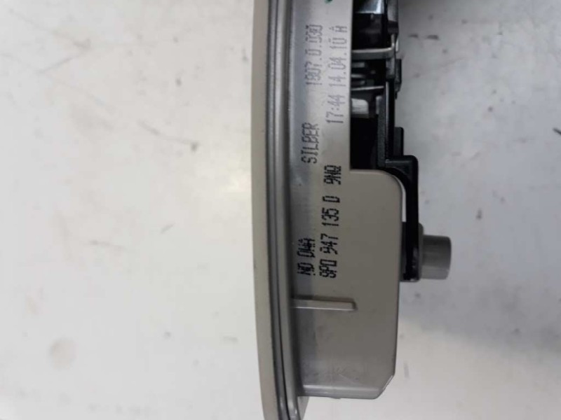 Recambio de luz interior para audi a3 (8p) 1.4 tfsi attraction referencia OEM IAM 8P0947135D  
