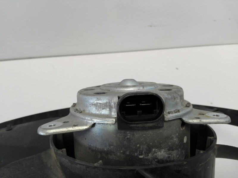 Recambio de electroventilador para renault kangoo dynamique referencia OEM IAM 7701043943 47362 