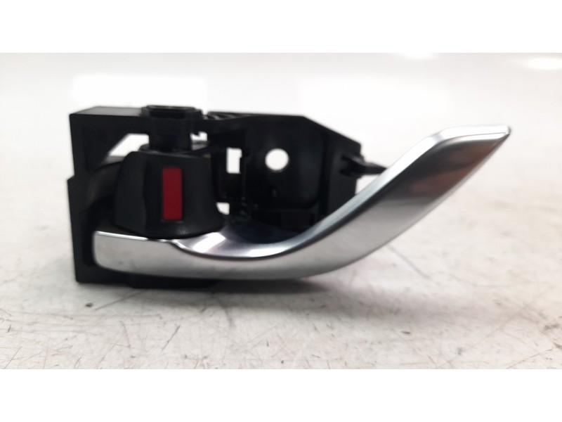 Recambio de maneta interior delantera izquierda para mazda cx-5 2.2 turbodiesel cat referencia OEM IAM T8315KD53  