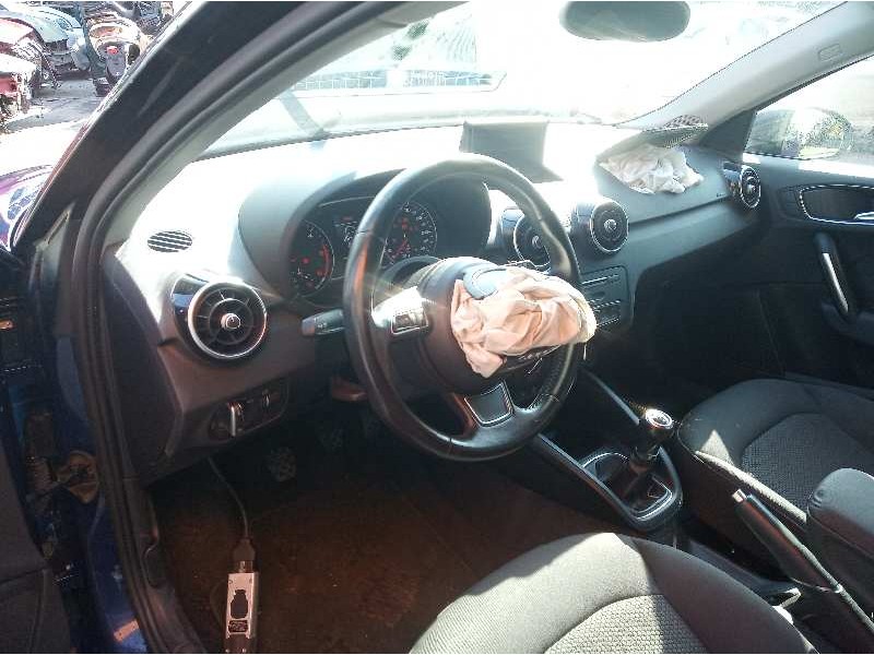 audi a1 sportback (8xf) del año 2015