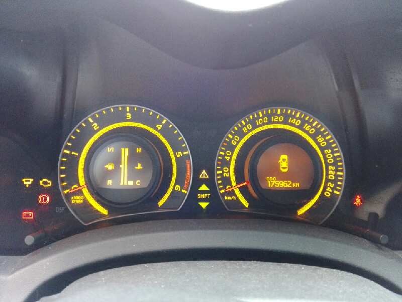 toyota auris del año 2008