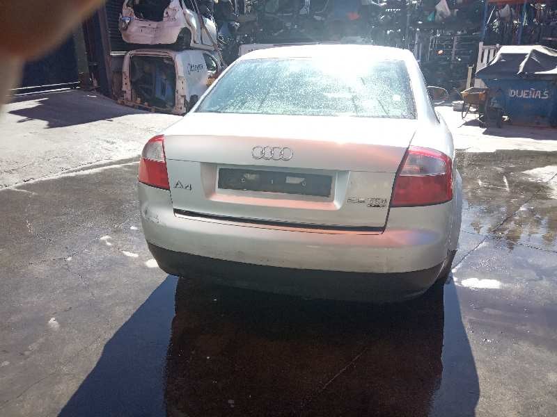 audi a4 berlina (8e) del año 2001