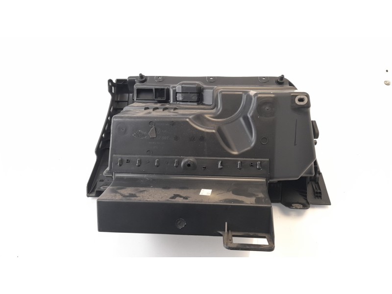 Recambio de guantera para volkswagen polo (6r1) 1.2 referencia OEM IAM 6R1857097  