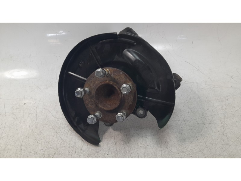 Recambio de mangueta trasera derecha para mazda cx-5 2.2 turbodiesel cat referencia OEM IAM K0702611X  