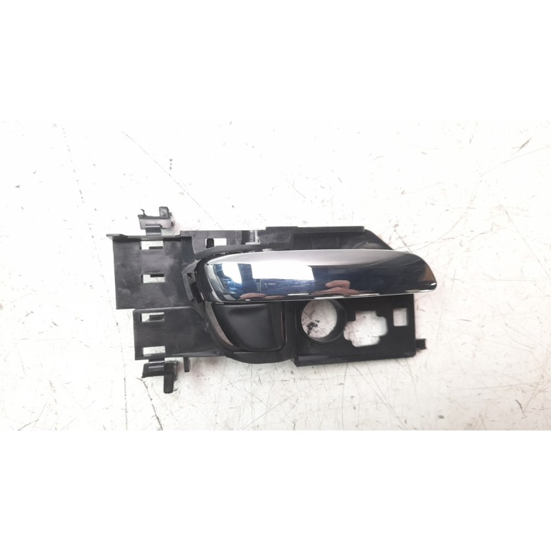 Recambio de maneta interior delantera derecha para honda hr-v (..) 1.5 vtec cat referencia OEM IAM 72120T7WA01ZA  