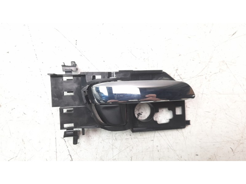 Recambio de maneta interior delantera derecha para honda hr-v (..) 1.5 vtec cat referencia OEM IAM 72120T7WA01ZA  