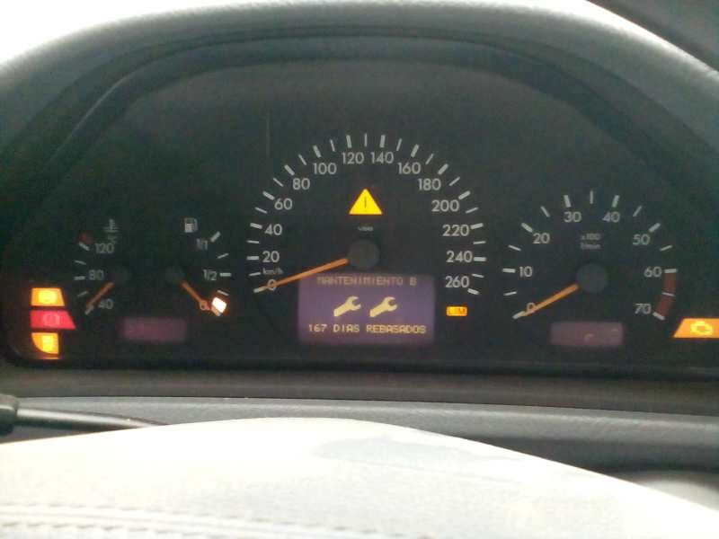 mercedes-benz clase clk (w208) coupe del año 2000