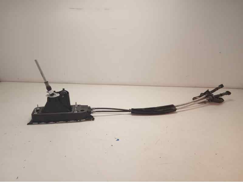 Recambio de palanca cambio para volkswagen golf vii lim. sport by r-line bluemotion referencia OEM IAM 5Q0711061E 5Q0711049AP 