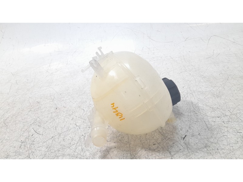 Recambio de deposito expansion para opel corsa f gs referencia OEM IAM 9824198680  