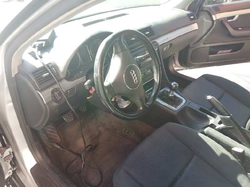 audi a4 berlina (8e) del año 2001