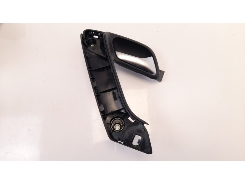 Recambio de maneta interior trasera derecha para volkswagen polo (6r1) 1.2 referencia OEM IAM 6R0867180K  