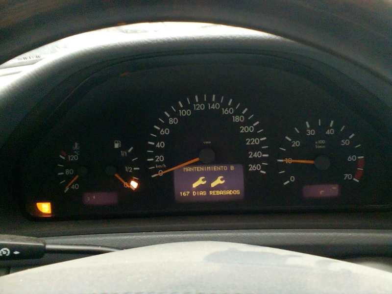 mercedes-benz clase clk (w208) coupe del año 2000