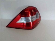 Recambio de piloto trasero izquierdo para renault megane ii classic berlina referencia OEM IAM 2211228 103F19381771 RN4204164 2