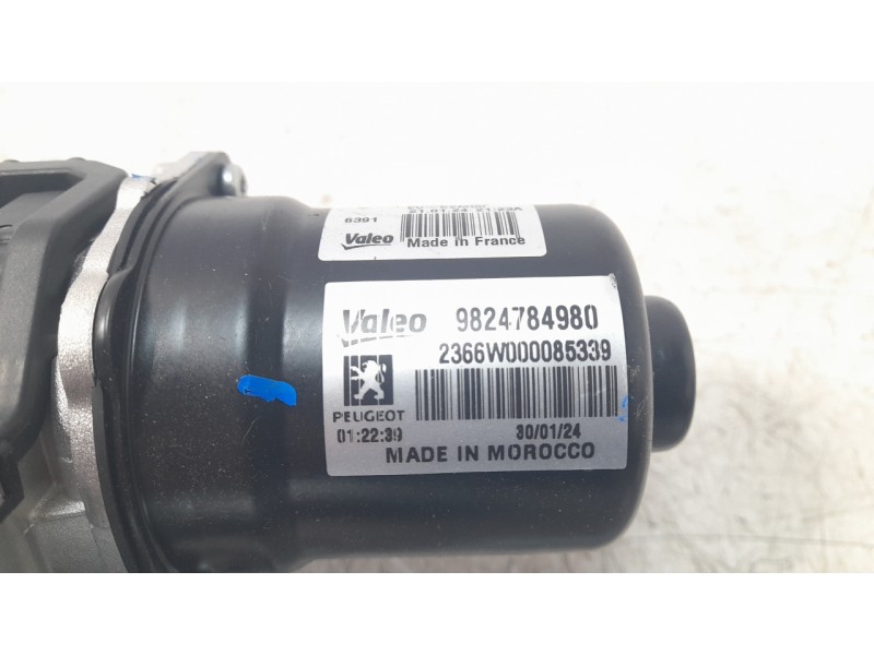 Recambio de motor limpia delantero para opel corsa f gs referencia OEM IAM 9824784980  