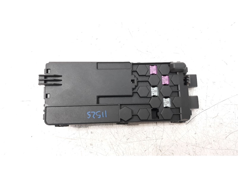 Recambio de caja reles / fusibles para mercedes-benz clase e (w211) berlina 2.6 cat referencia OEM IAM A2115452301  