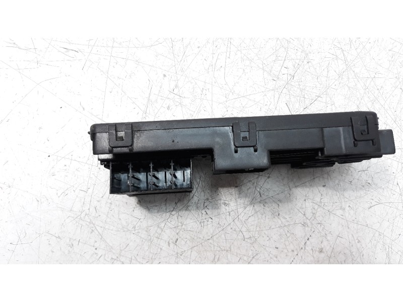 Recambio de caja reles / fusibles para mercedes-benz clase e (w211) berlina 2.6 cat referencia OEM IAM A2115452301  