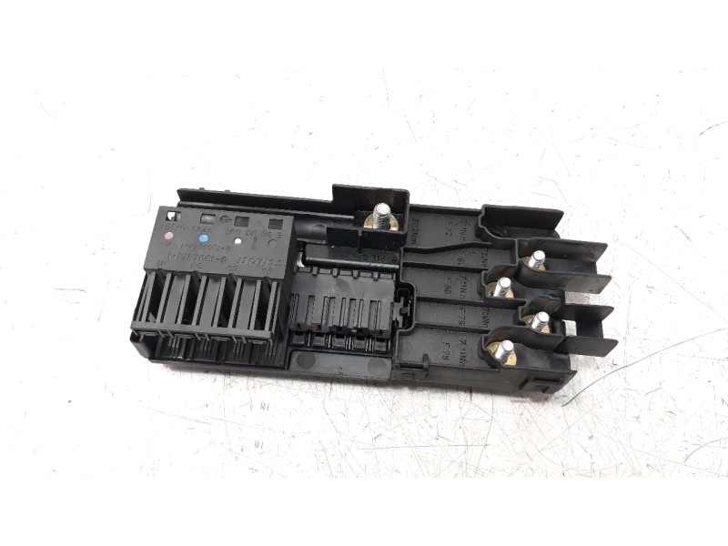 Recambio de caja reles / fusibles para mercedes-benz clase e (w211) berlina 2.6 cat referencia OEM IAM A2115452301  