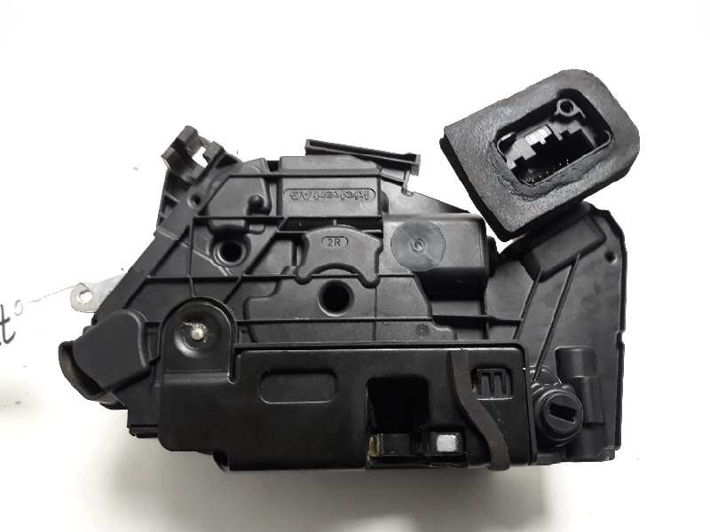 Recambio de cerradura puerta trasera derecha para volkswagen golf vii lim. sport by r-line bluemotion referencia OEM IAM 5K48390
