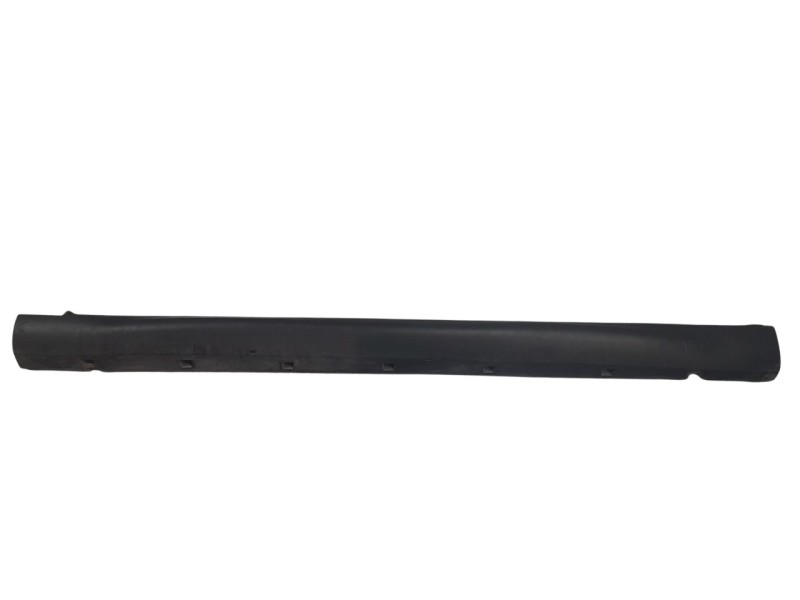 Recambio de estribos laterales para citroen c3 aircross feel referencia OEM IAM 13473612  