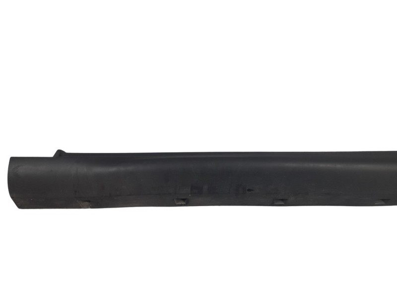 Recambio de estribos laterales para citroen c3 aircross feel referencia OEM IAM 13473612  