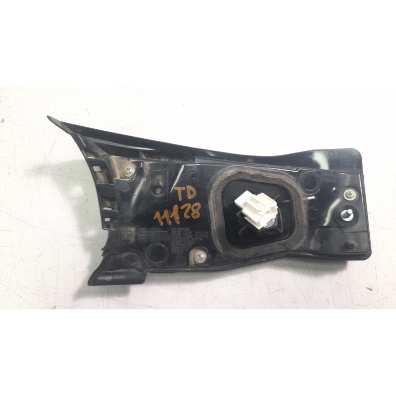 Recambio de piloto trasero derecho interior para mazda cx-5 2.2 turbodiesel cat referencia OEM IAM KB8B513F0C  