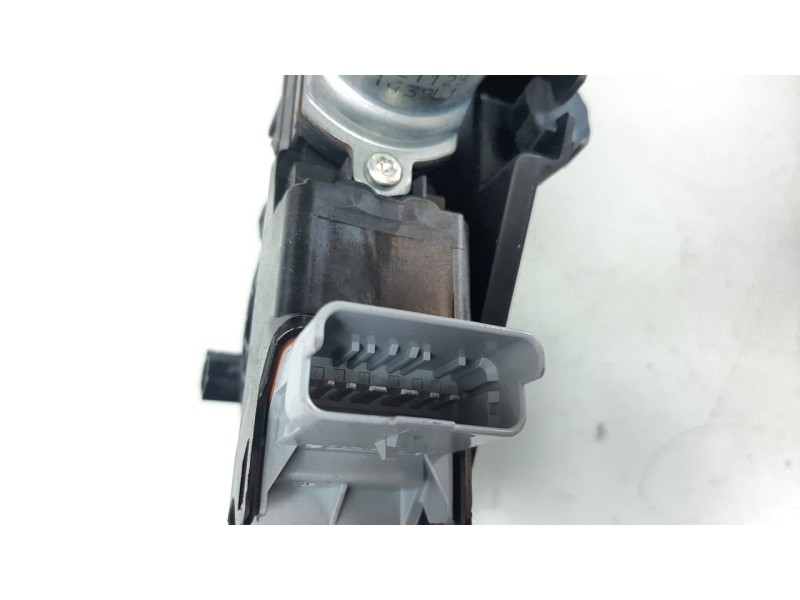 Recambio de elevalunas delantero derecho para peugeot 2008 (p1) 1.2 puretech referencia OEM IAM 9828130680  