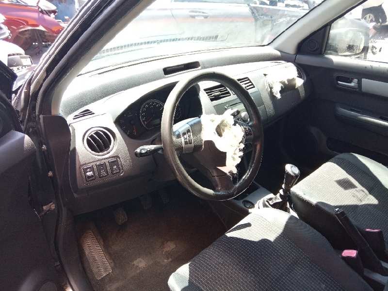 suzuki swift berlina (mz) del año 2006