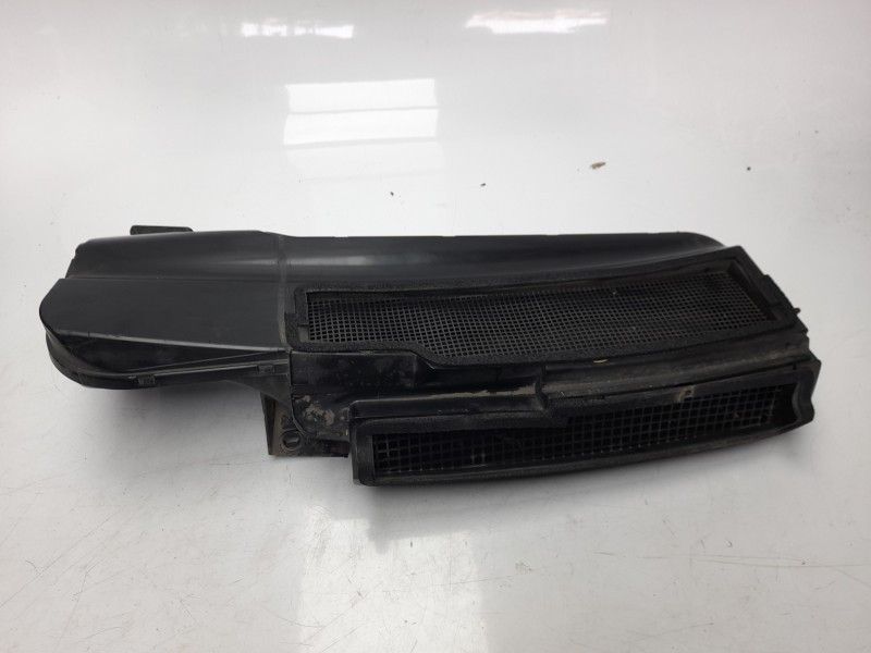 Recambio de moldura para fiat freemont (345) urban 4wd referencia OEM IAM 05058463AE  