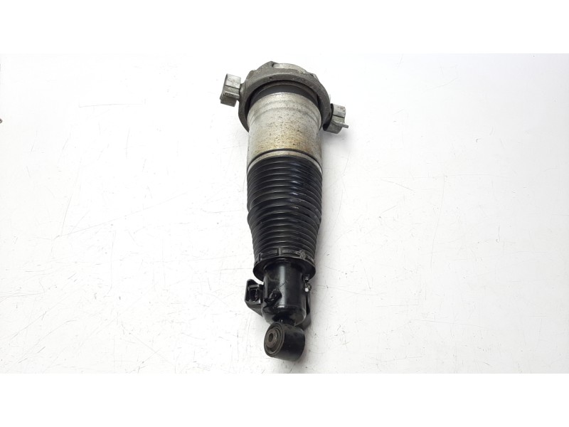 Recambio de amortiguador trasero derecho para audi q7 (4l) 3.0 tdi referencia OEM IAM 7L8616020  