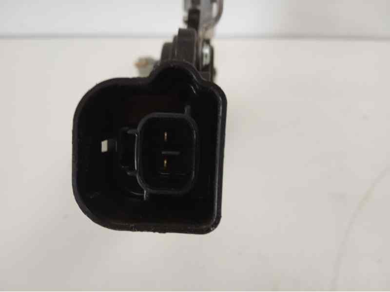 Recambio de cerradura puerta delantera derecha para toyota aygo (kgb/wnb) básico referencia OEM IAM   