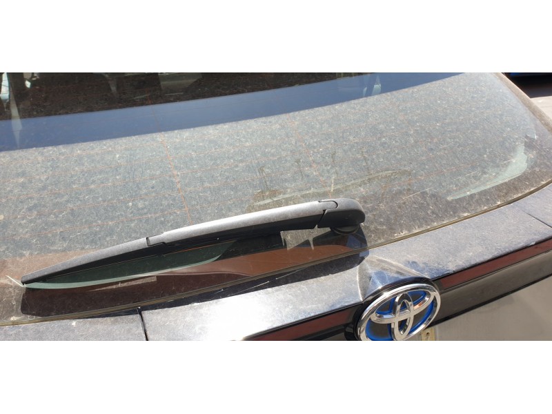 Recambio de motor limpia trasero para toyota yaris cross hybrid fwd style referencia OEM IAM 851300D200  