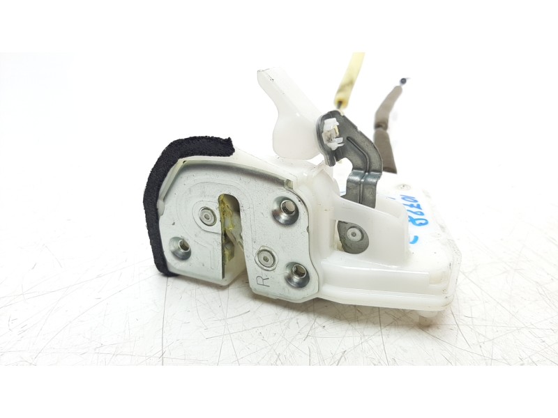 Recambio de cerradura puerta trasera derecha para mazda 2 lim. () 1.5 16v cat referencia OEM IAM DA6C72310  