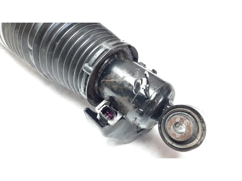 Recambio de amortiguador trasero derecho para audi q7 (4l) 3.0 tdi referencia OEM IAM 7L8616020  