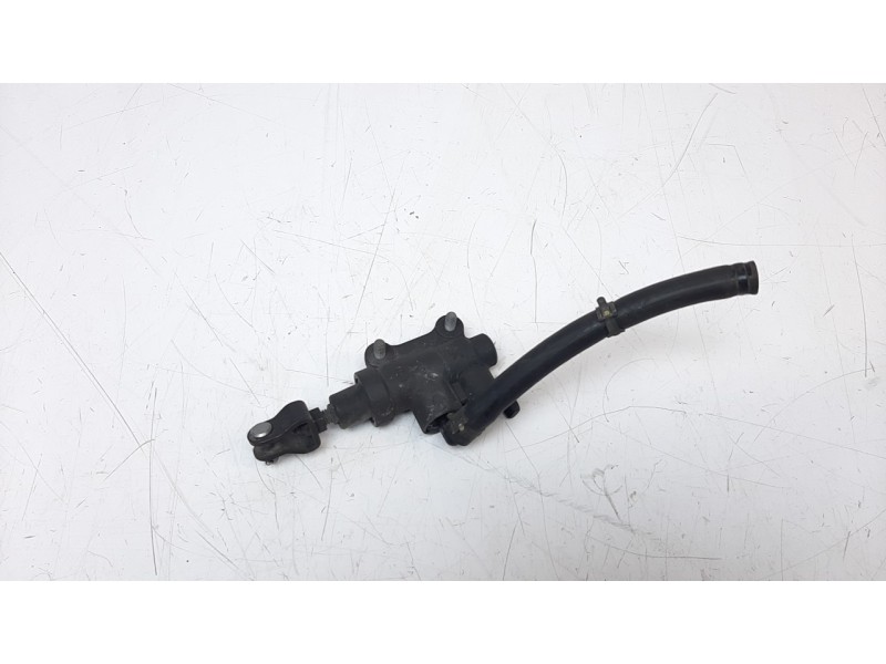 Recambio de bomba freno para bmw r 1250 r referencia OEM IAM 34318522398  