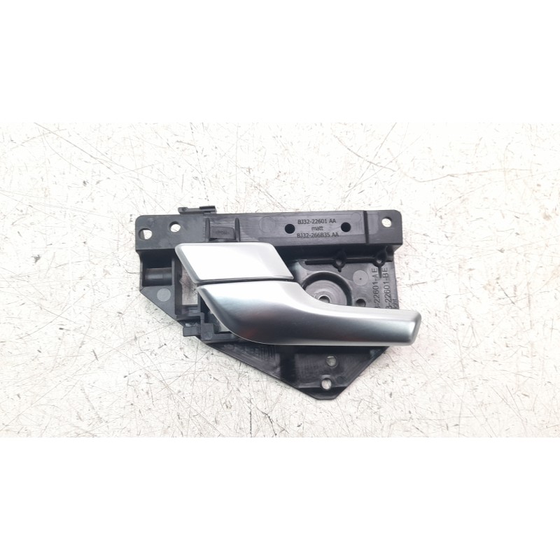 Recambio de maneta interior delantera izquierda para land rover evoque 2.2 sd4 cat referencia OEM IAM BJ3222601AA  