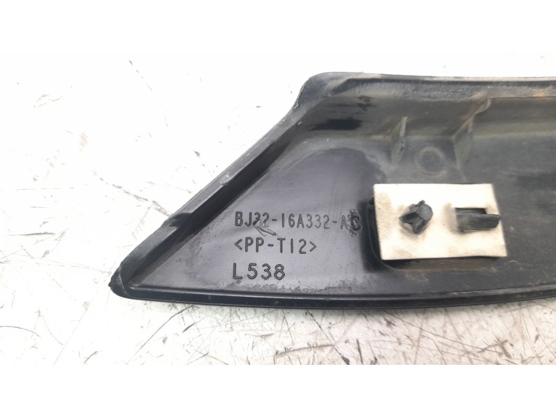 Recambio de aletin trasero derecho para land rover evoque 2.2 sd4 cat referencia OEM IAM BJ3216A332AC  